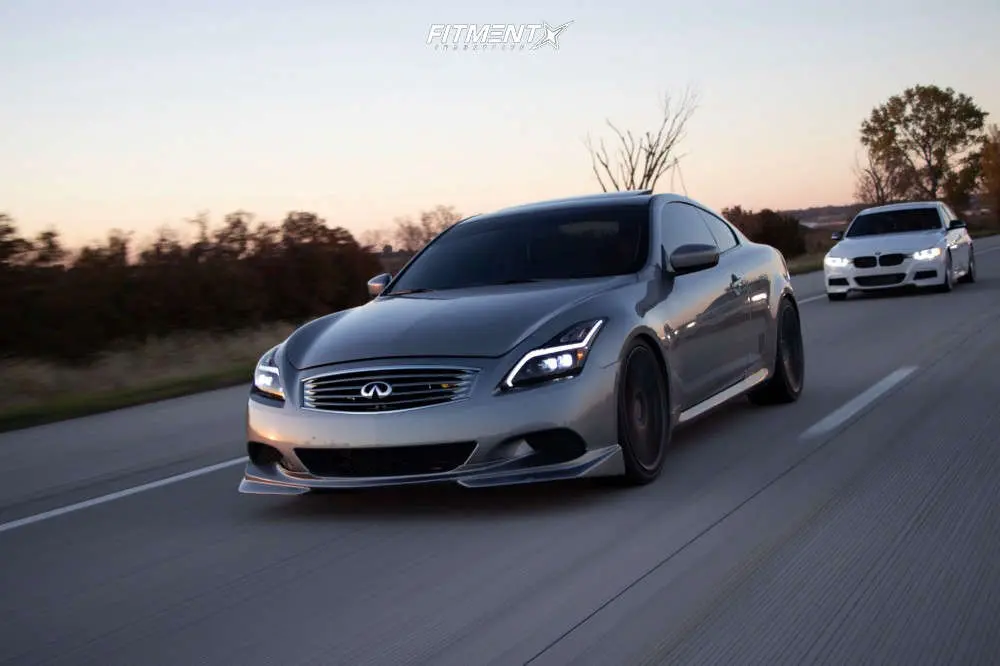 Infiniti G37 Gallery Image 2